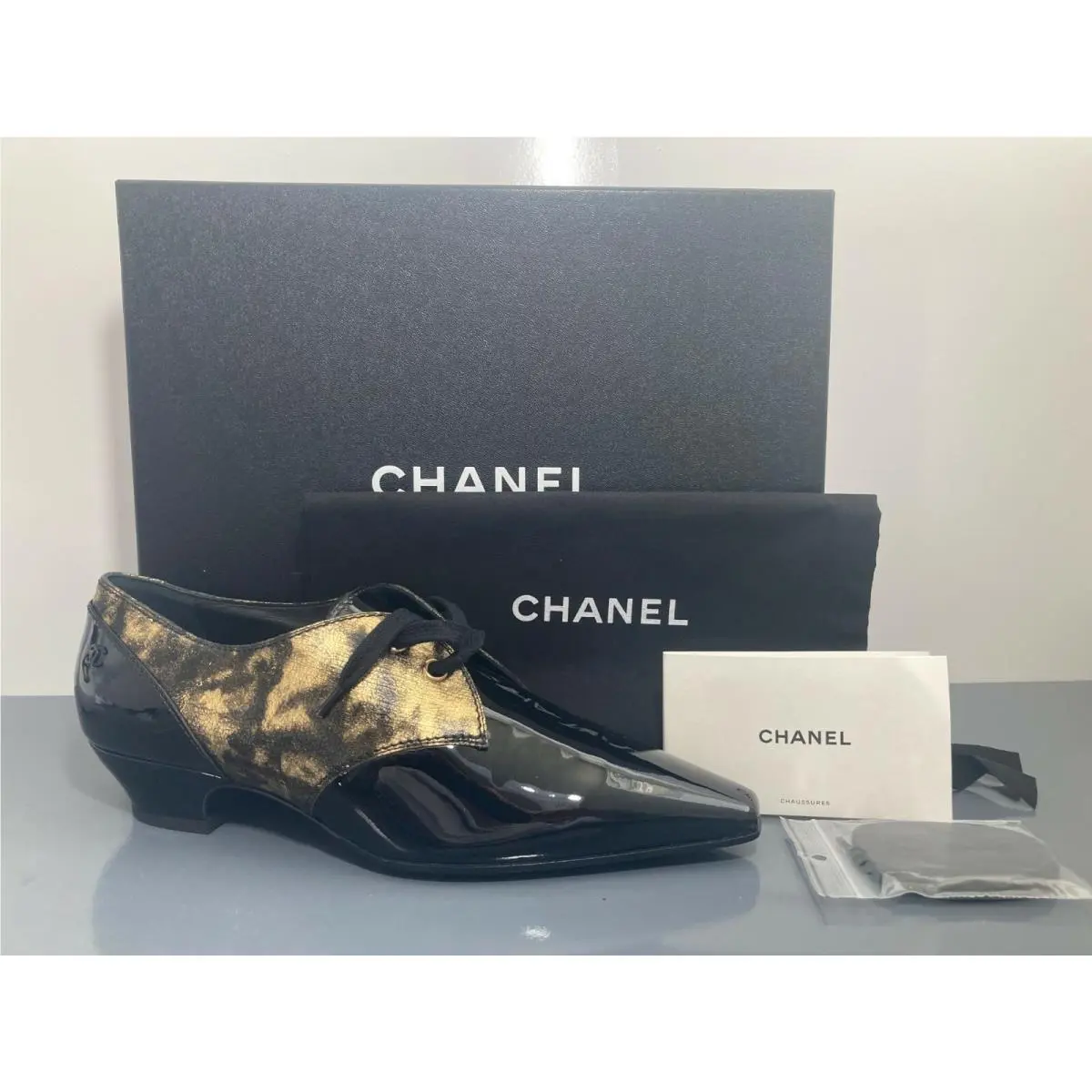 Chanel 18K Black Gold Laminated Goatskin Patent Leather Lace up Oxfords 39.5