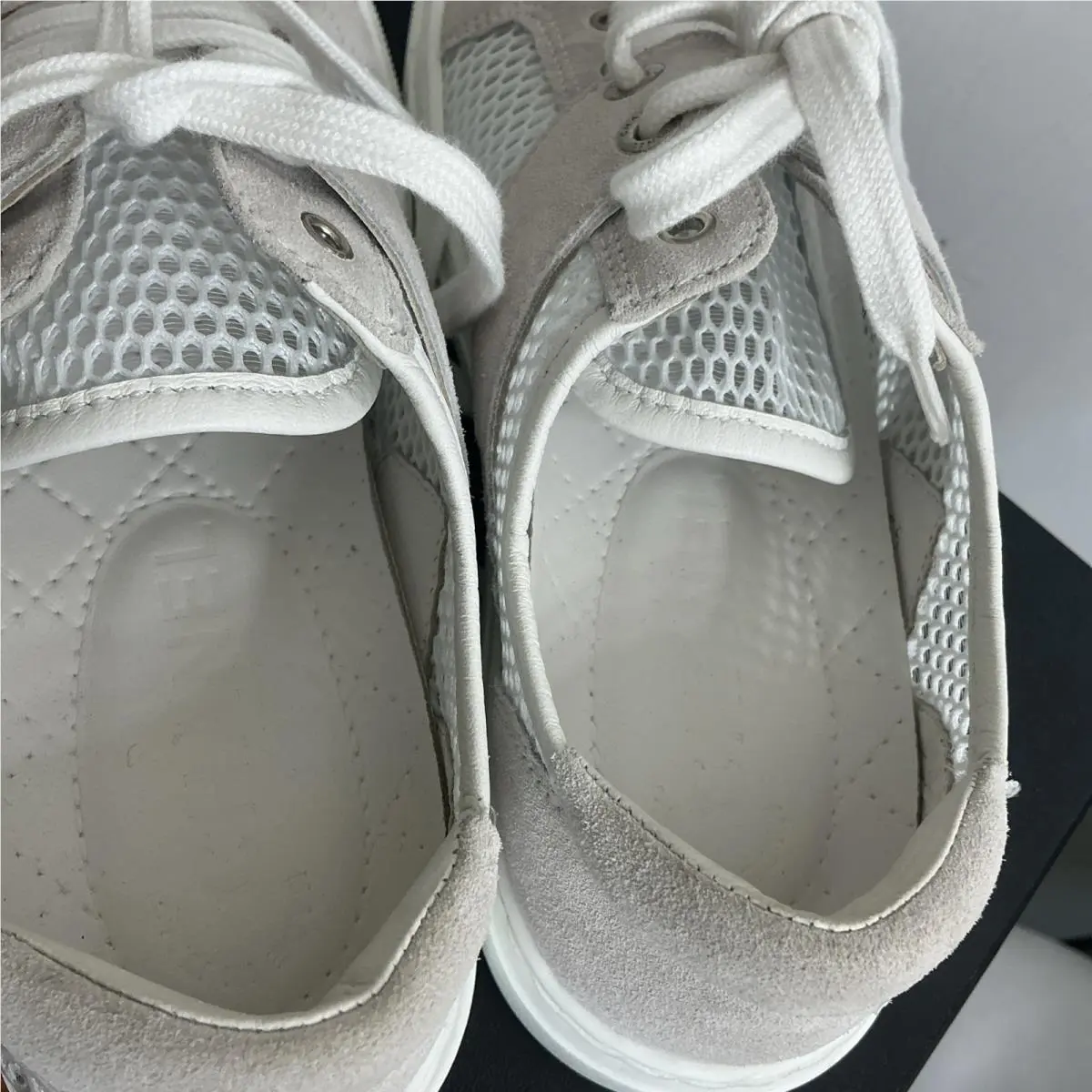 Chanel shoes - Chanel Sneaker - Sneaker - White 1