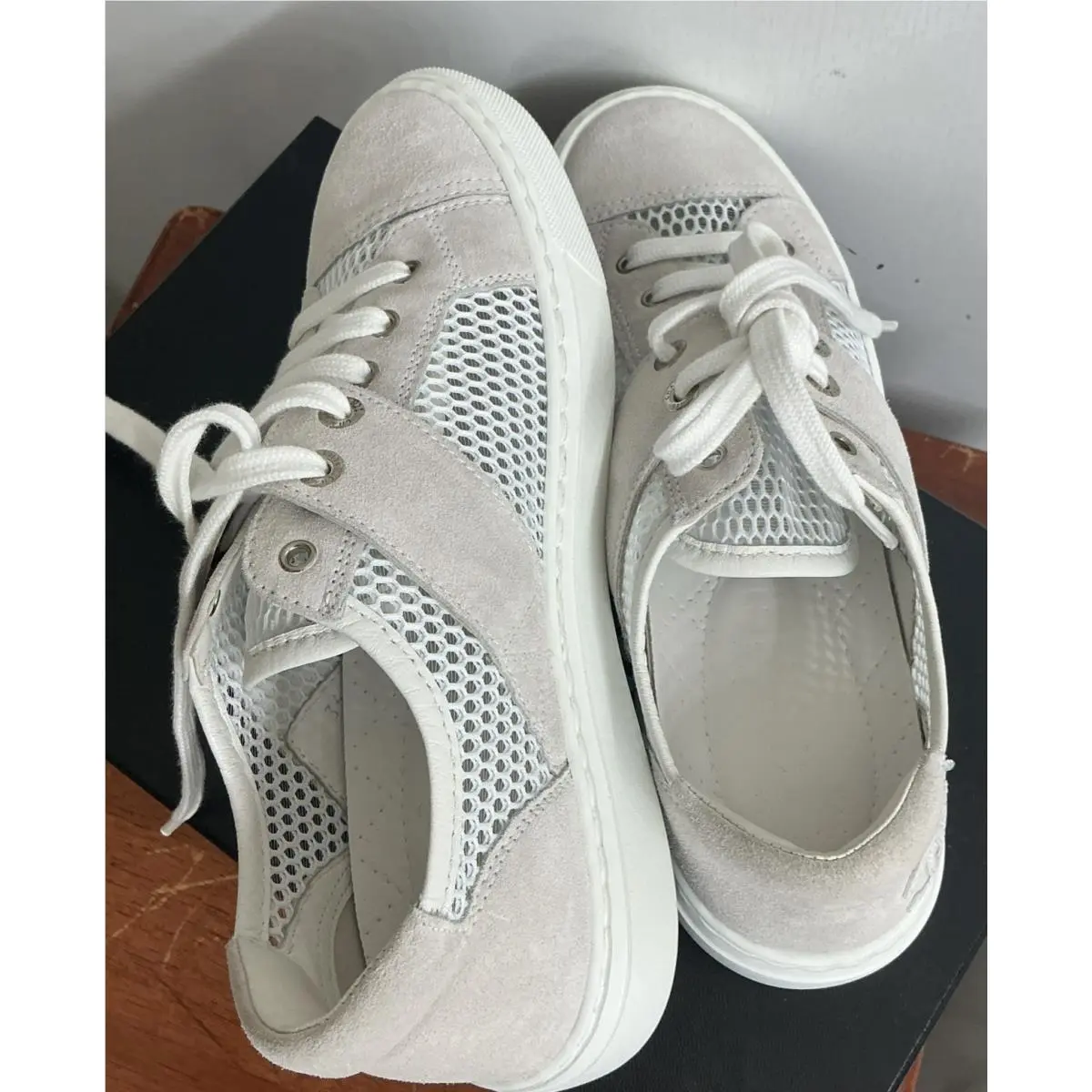 Chanel shoes - Chanel Sneaker - Sneaker - White 3