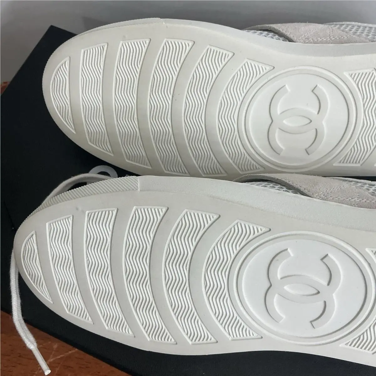 Chanel shoes - Chanel Sneaker - Sneaker - White 6