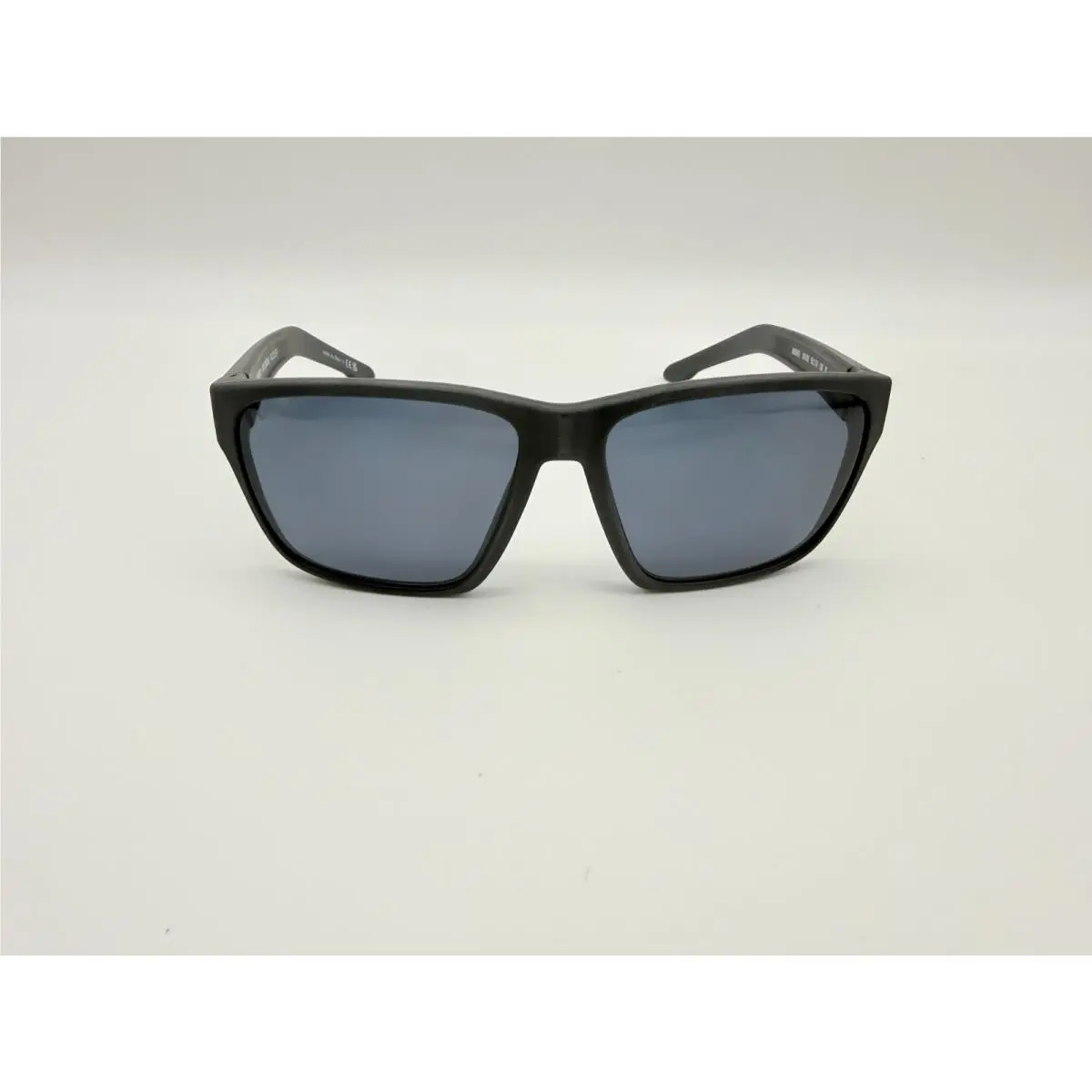 Rizzler Polarized Sunglasses Black / Gray 580P by Costa Del Mar