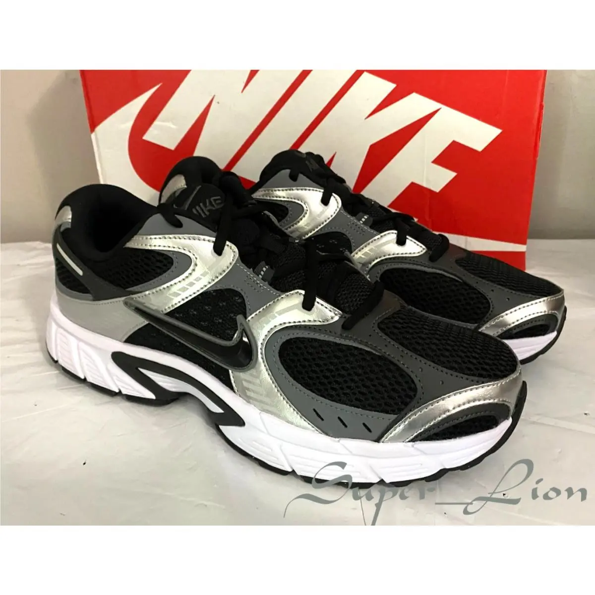 Nike shoes - Nike V5 RNR - RNR - HJ5228-004 - Black 9