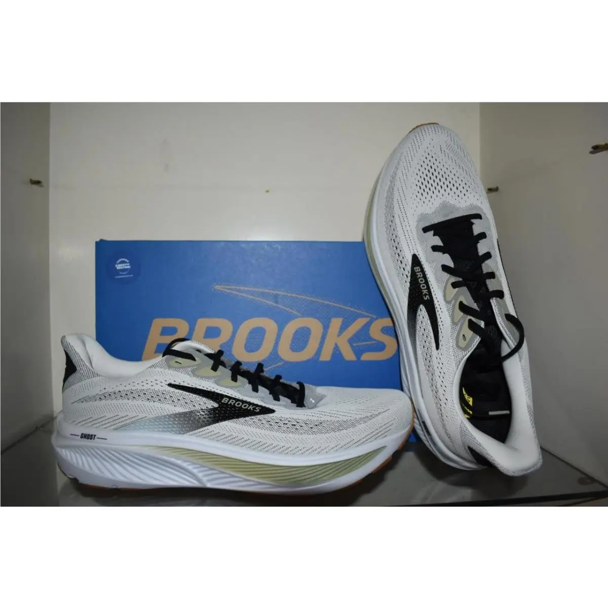 Brooks shoes - Brooks Ghost 17 - Ghost - 110442 1D 191 - White 0