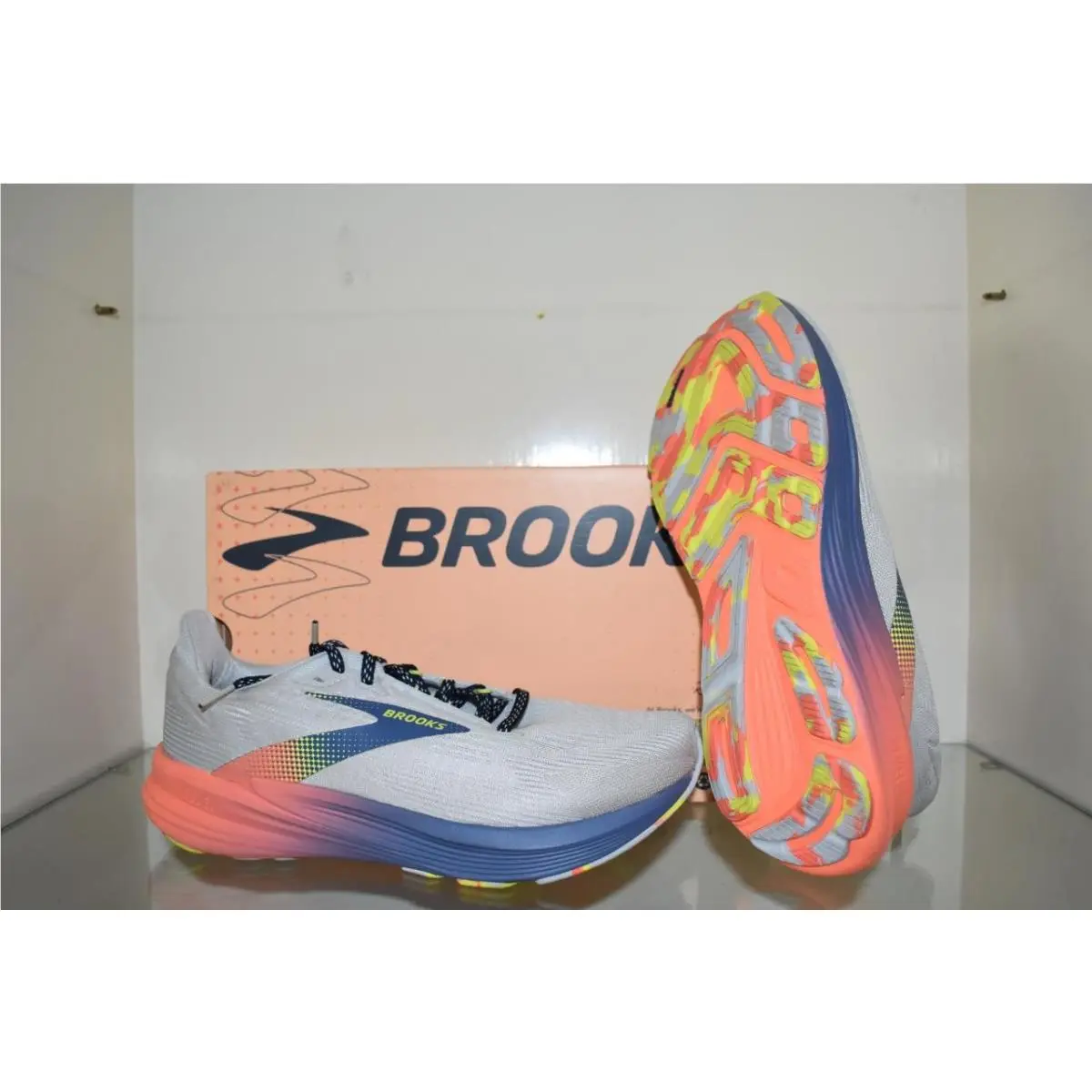 Brooks Men`s Revel 8 Hero 4.0 Running Shoes 110468 1D 087 Grey/blue