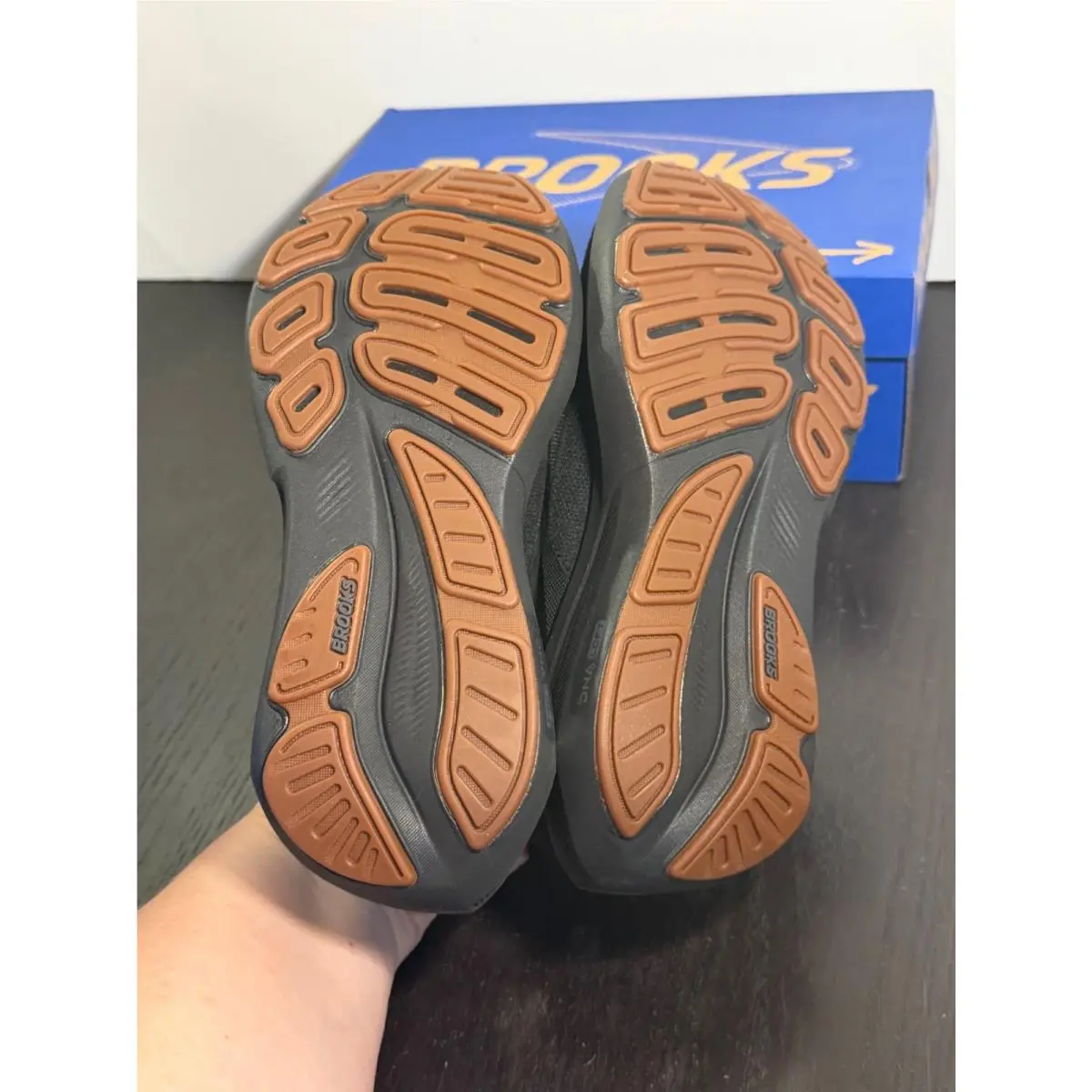 Brooks shoes - Brooks Revel - Revel - Black 10