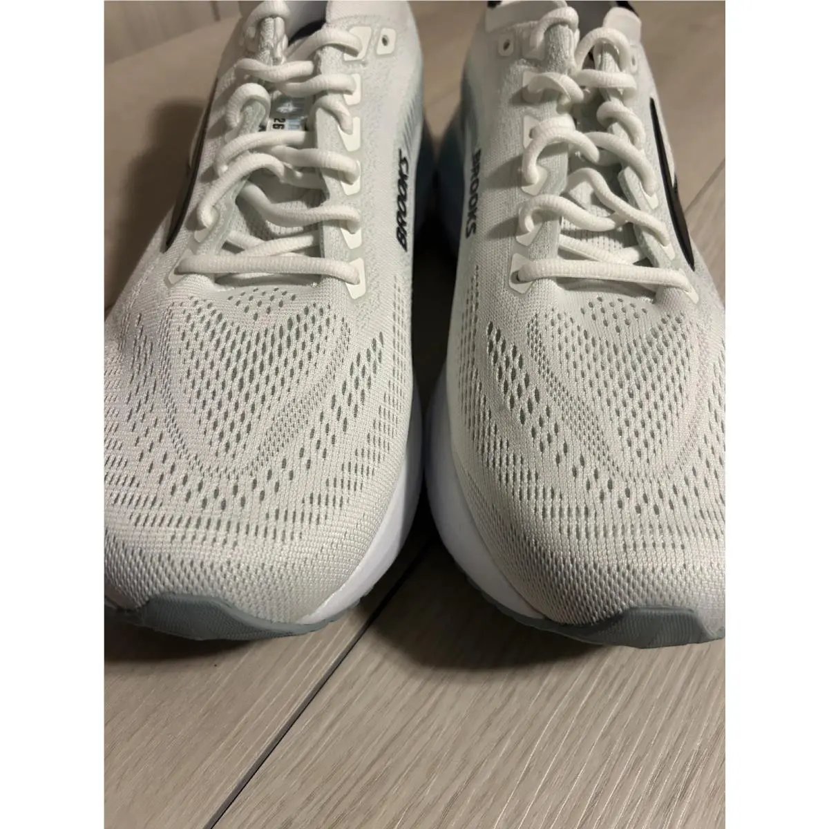Brooks shoes - Brooks Adrenaline GTS 26 - Adrenaline GTS - 110509 1D 079 - White 1