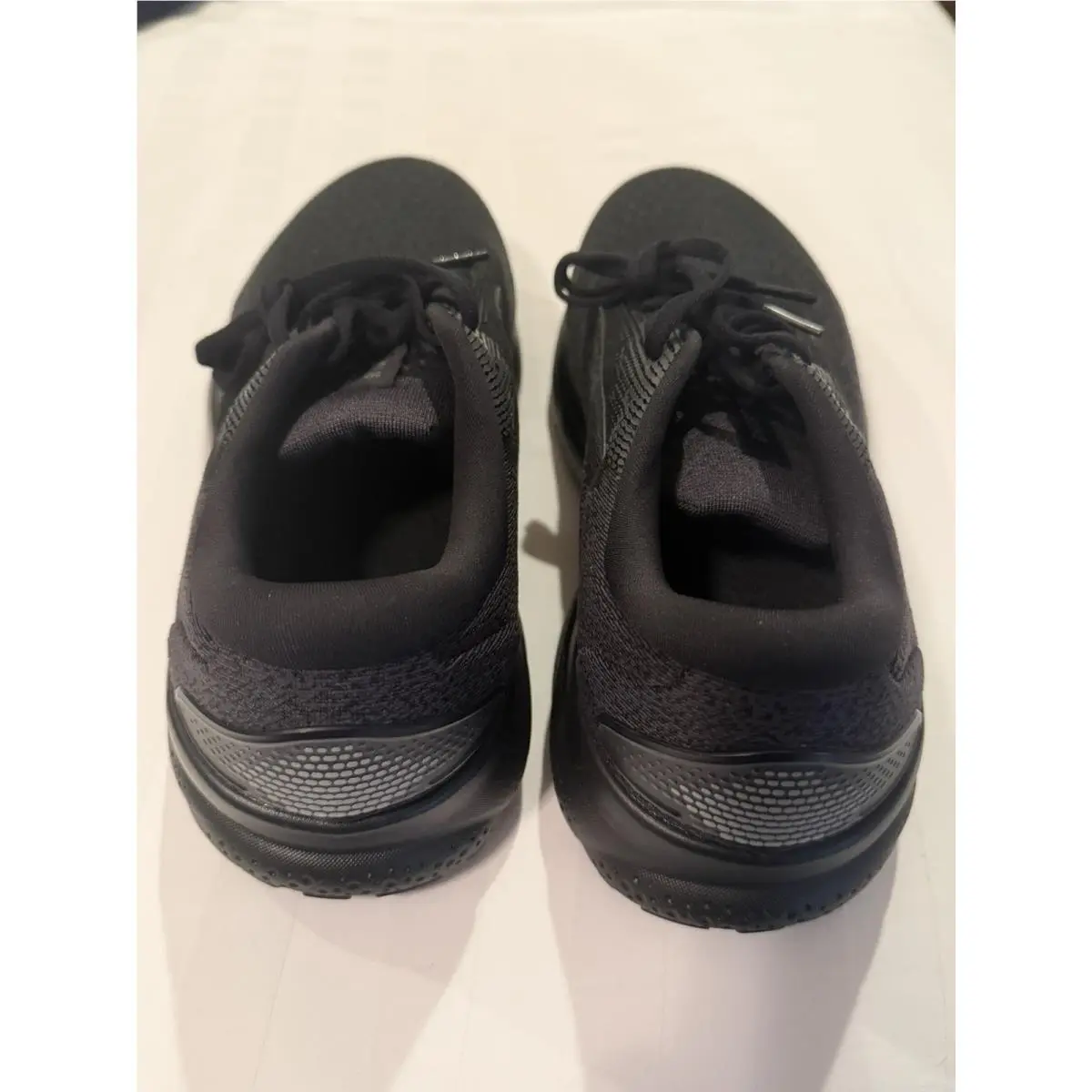 Brooks shoes - Brooks Ghost 16 - Ghost - Black 2
