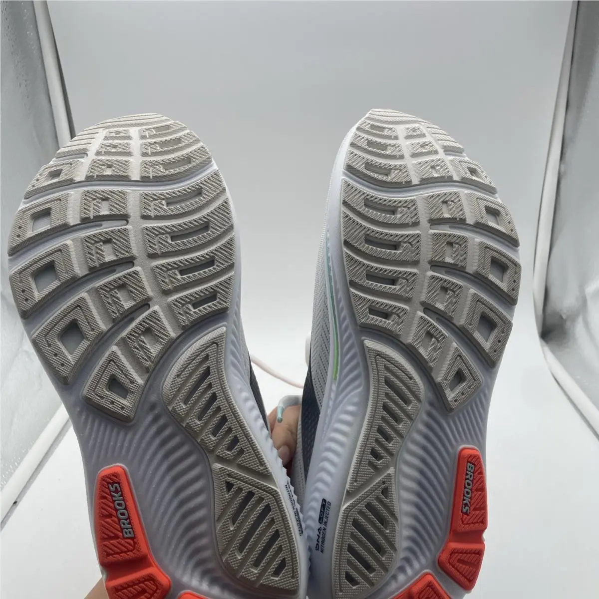 Brooks shoes - Brooks Ghost 17 110442-1D-112 - Ghost - 110442 1D 112 - White (UPC: 195394626247) 4