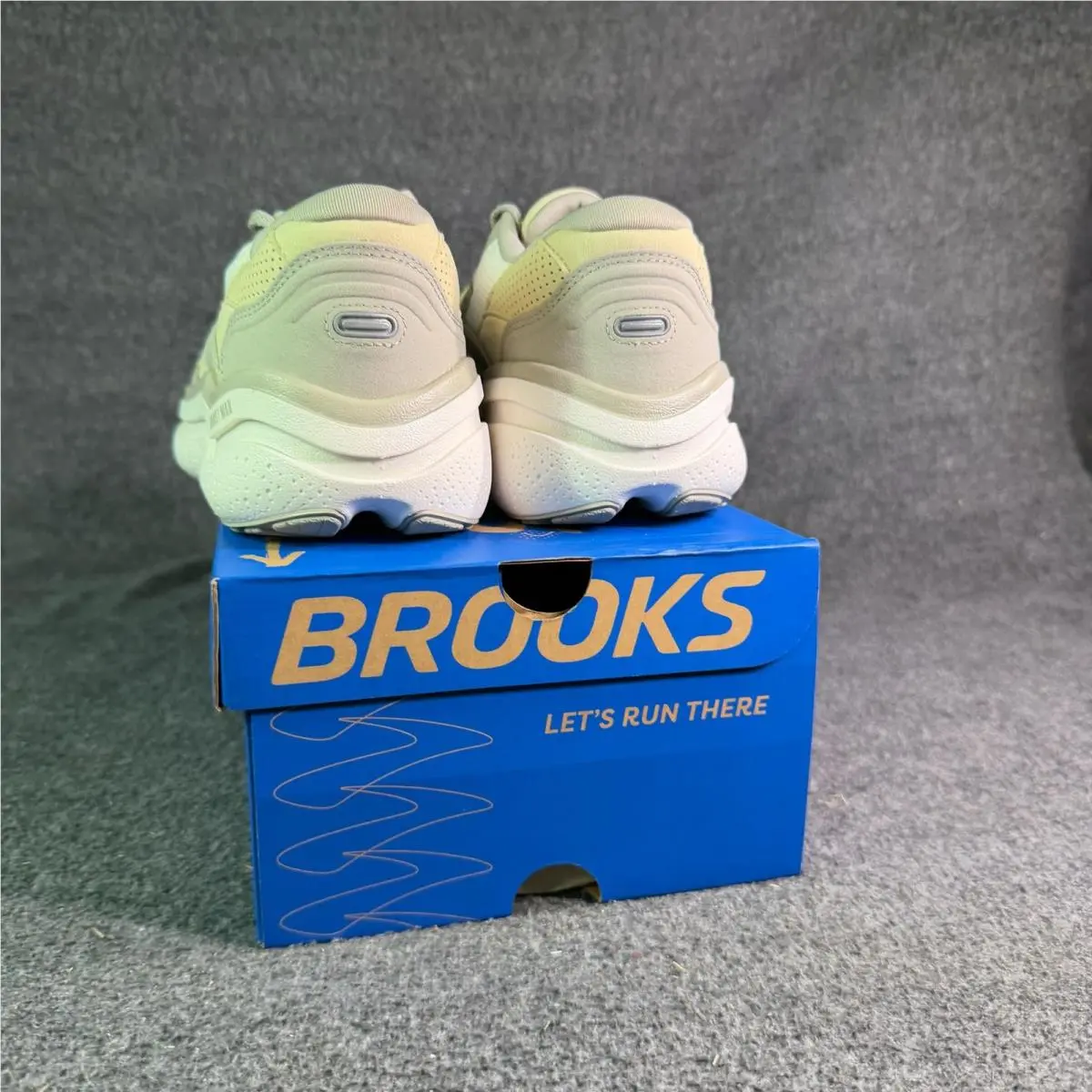 Brooks shoes - Brooks Ghost Max SE 110444 1D 335 London Fog/Green Haze/Creme - Gray 1