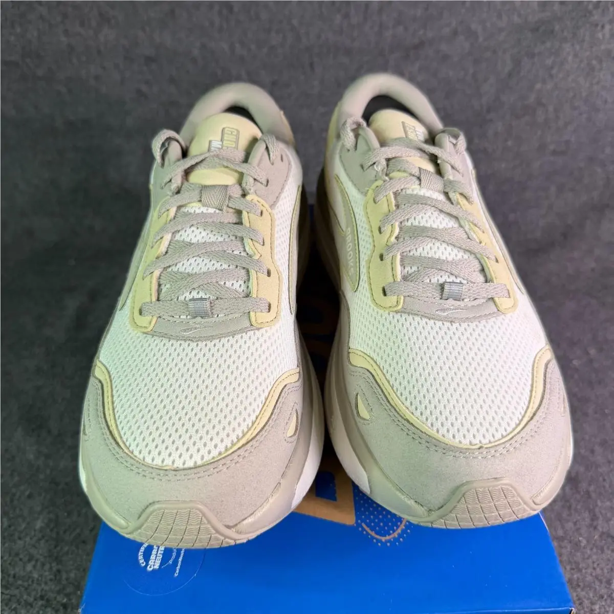 Brooks shoes - Brooks Ghost Max SE 110444 1D 335 London Fog/Green Haze/Creme - Gray 4