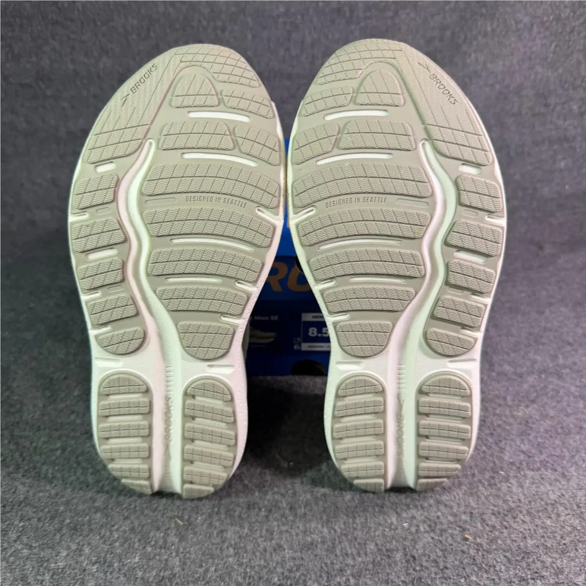 Brooks shoes - Brooks Ghost Max SE 110444 1D 335 London Fog/Green Haze/Creme - Gray 6