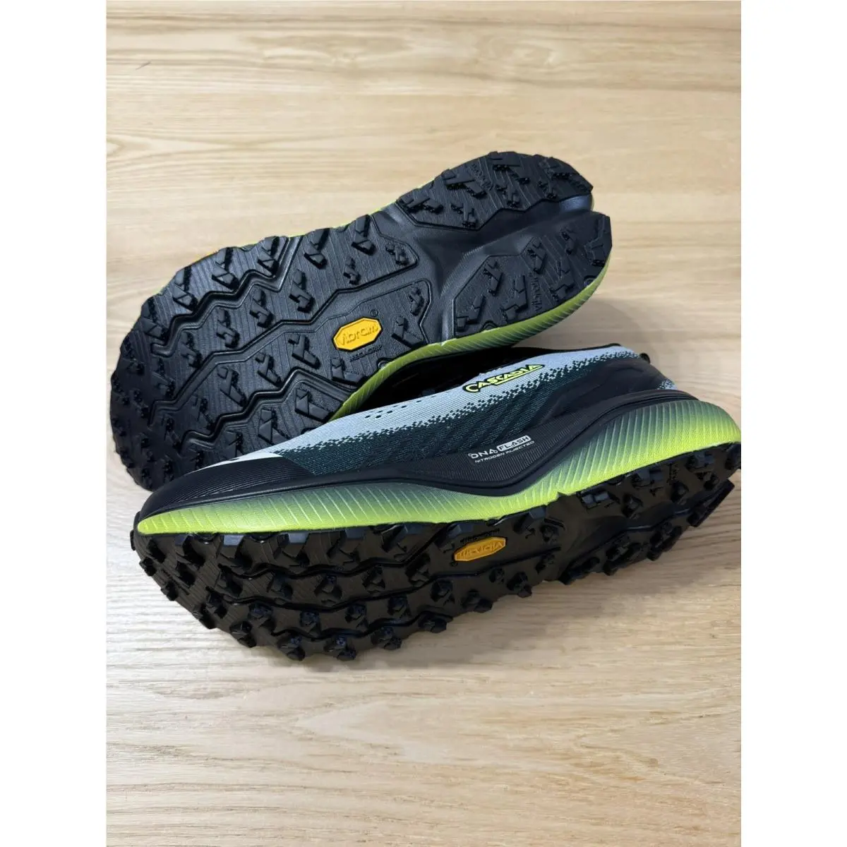 Brooks shoes - Cascadia 20 - Cascadia - vs-202441 - Gray 0