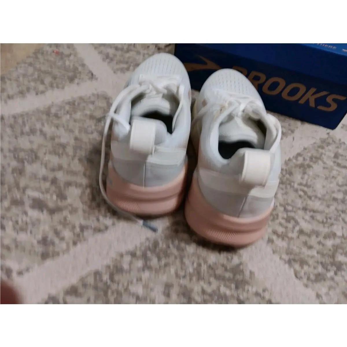 Brooks shoes - Brooks Ghost Max - Ghost Max - 1204851d173 - White 8