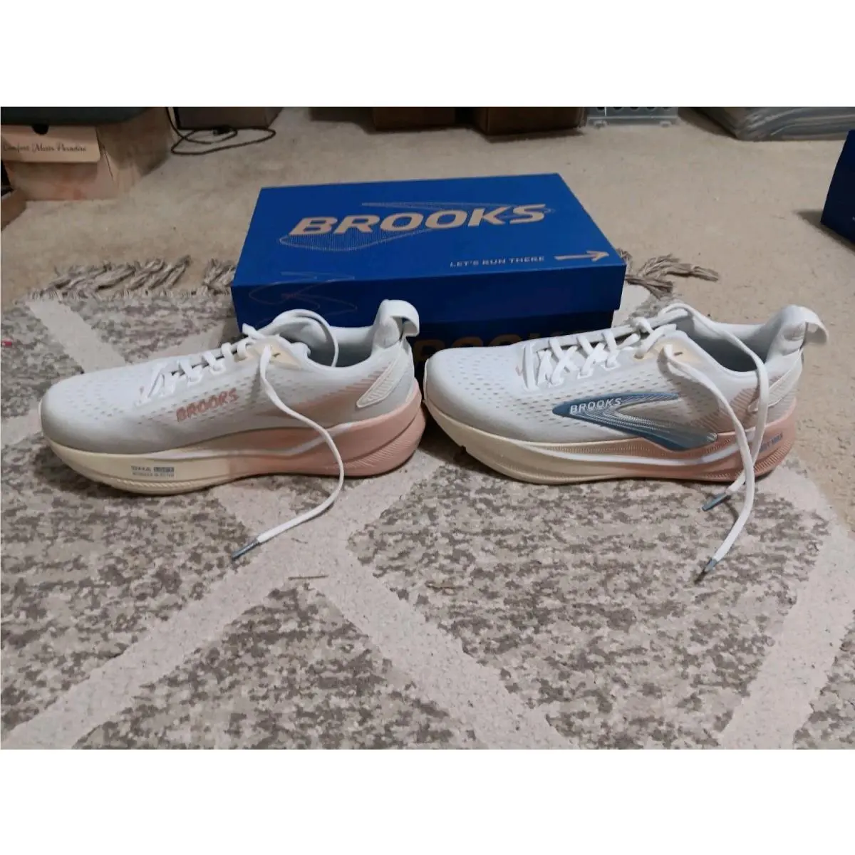 Brooks shoes - Brooks Ghost Max - Ghost Max - 1204851d173 - White 2