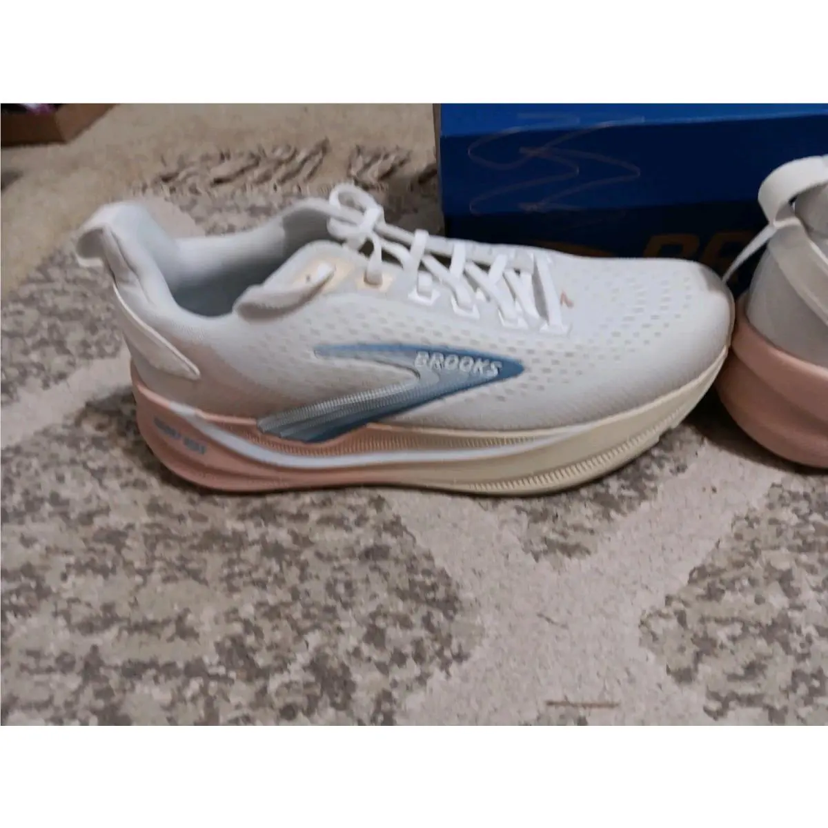 Brooks shoes - Brooks Ghost Max - Ghost Max - 1204851d173 - White 6