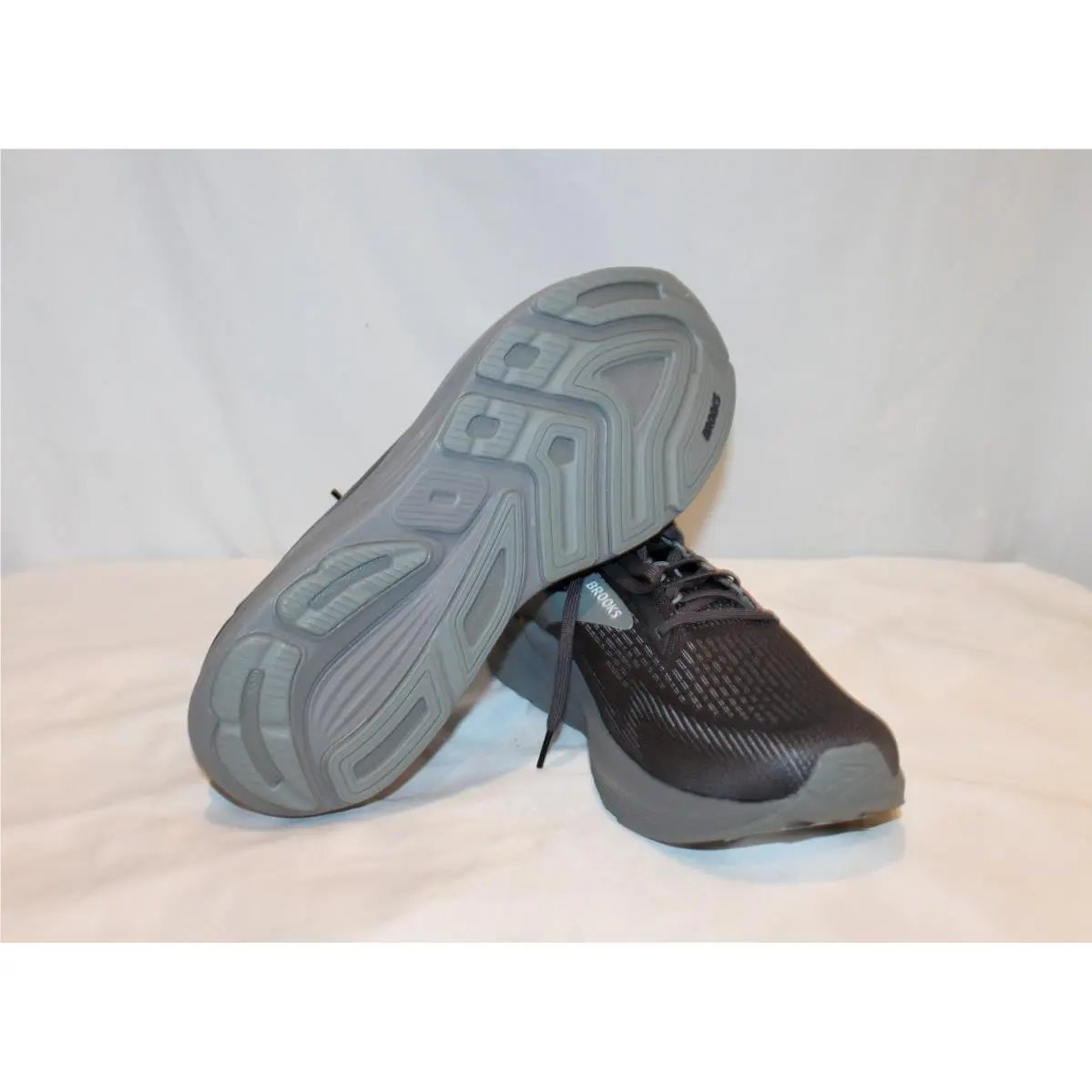 Brooks shoes - Gray 6