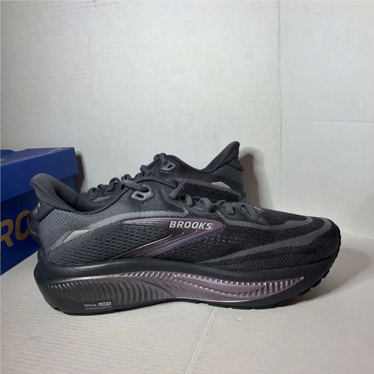 Brooks shoes - Brooks Ghost - Ghost - 120482 1D 058 - Ebony/Folkstone/Metallic 7