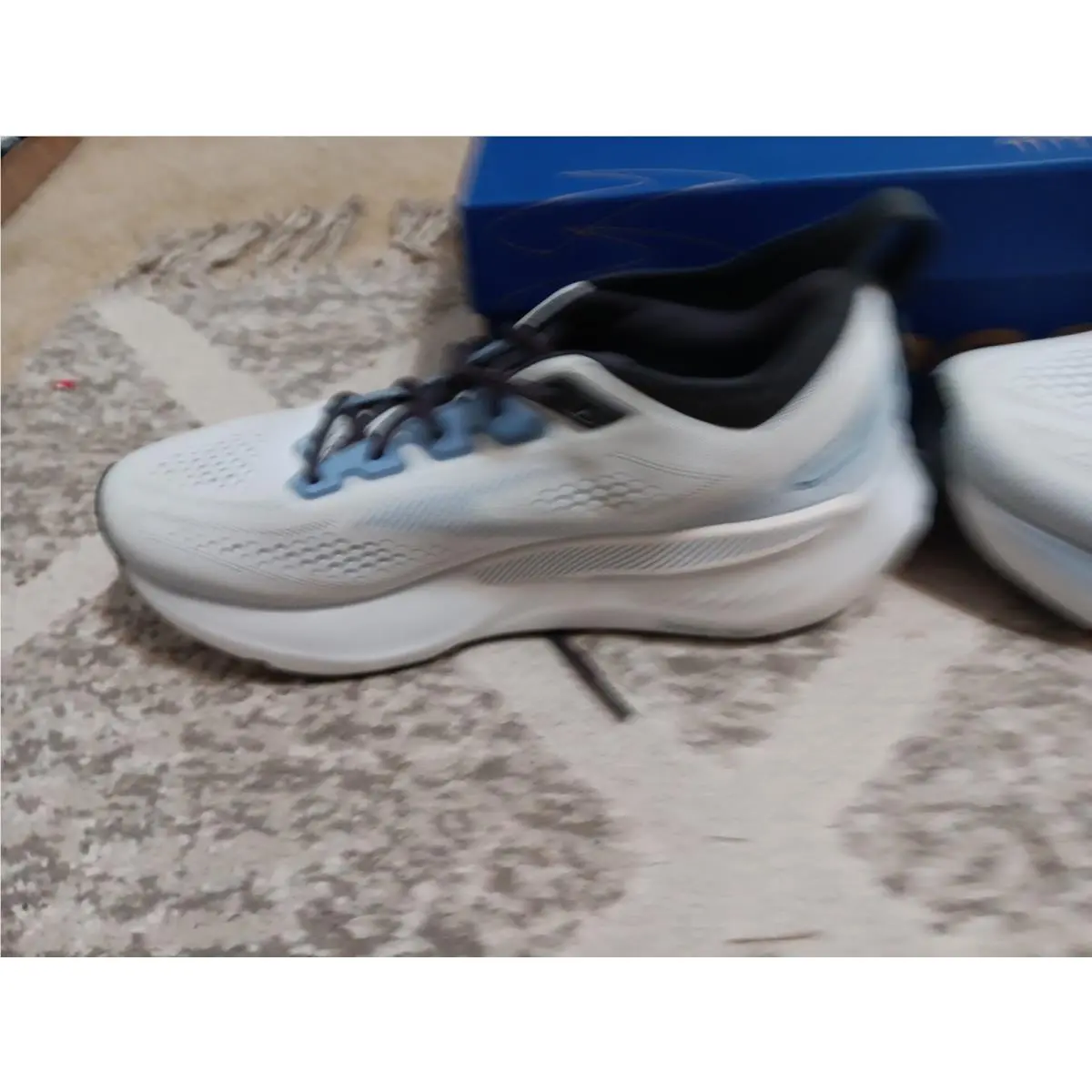 Brooks shoes - Brooks Glycerin GTS 23 - Glycerin GTS - 110503 1D 163 - White, Rain, Baltic Sea 2