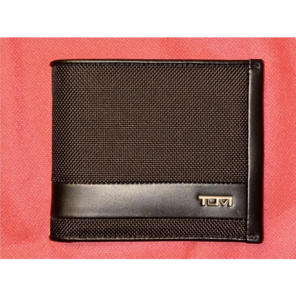 Alpha Global Center Flip Passcase Billfold Wallet by Tumi