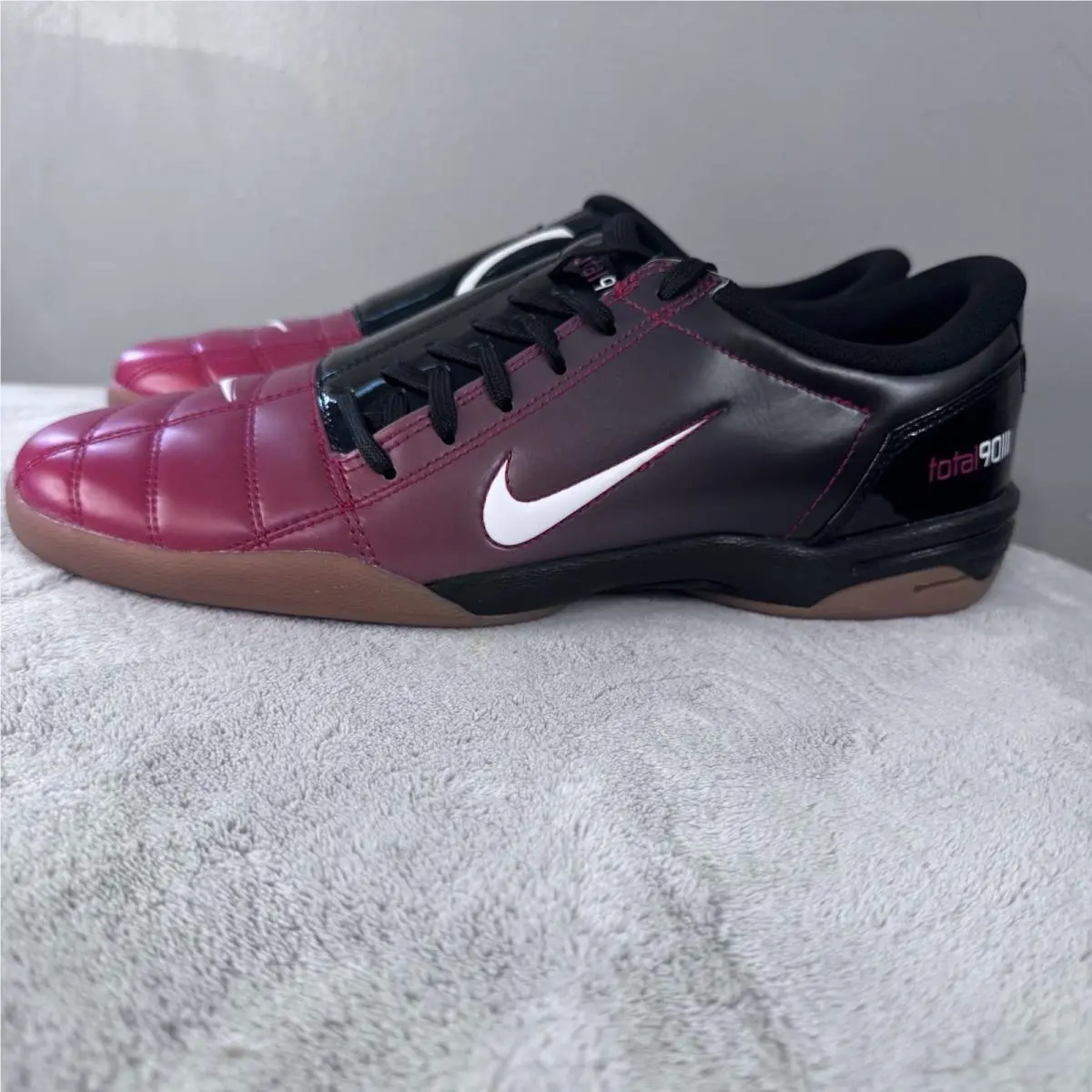 Nike shoes - Nike Total 90 - Total - IH2230-001 - Red 3