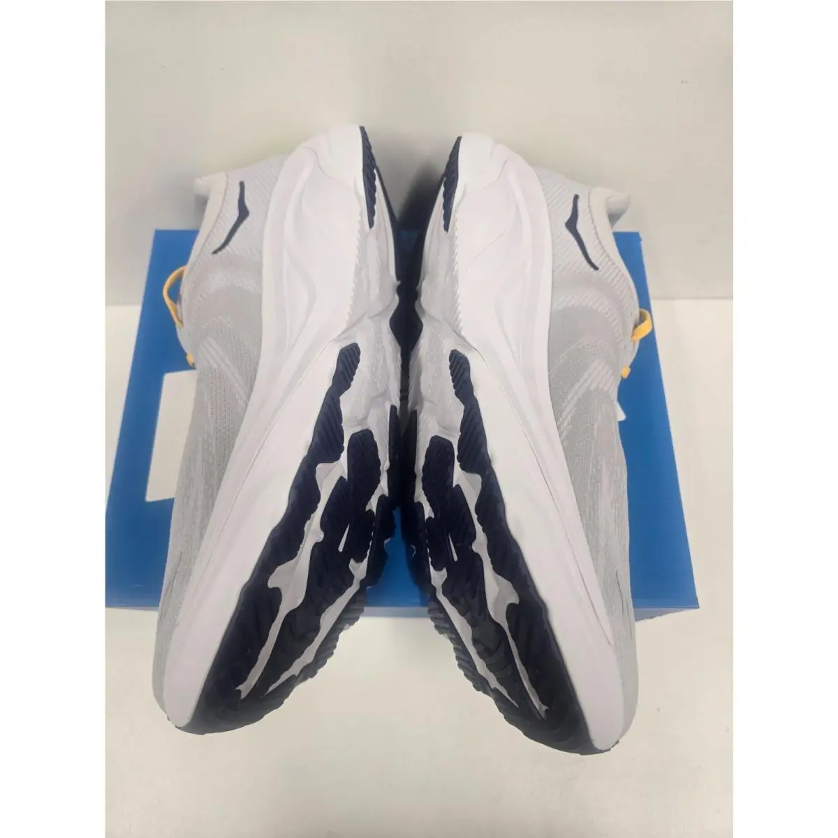 Hoka shoes - Arahi 8 - Arahi - Stardust / Cosmic Grey (SSTC) 2