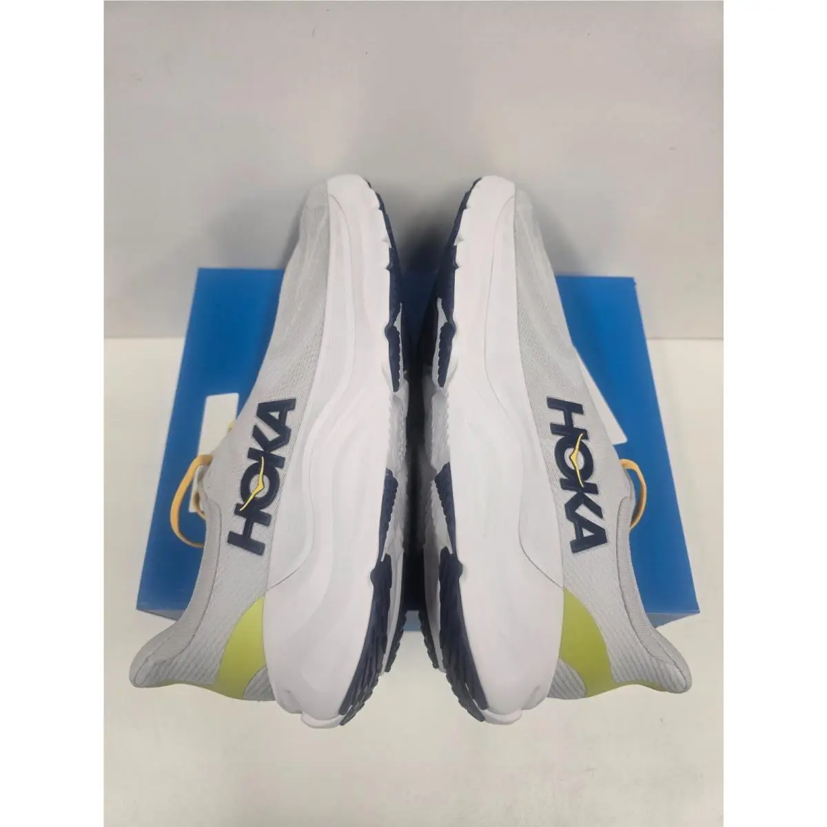 Hoka shoes - Arahi 8 - Arahi - Stardust / Cosmic Grey (SSTC) 3