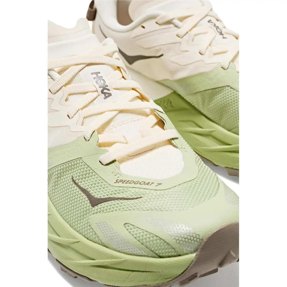 Hoka shoes - Alabaster/Morning Dew 4