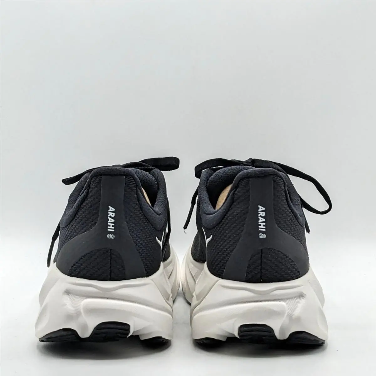 Hoka shoes - HOKA One One Arahi 8 - 1168691/ BWHT - Black 13