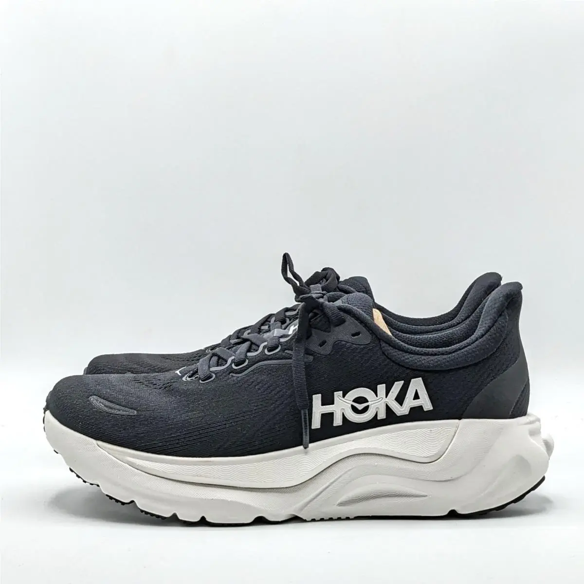 Hoka shoes - HOKA One One Arahi 8 - 1168691/ BWHT - Black 22