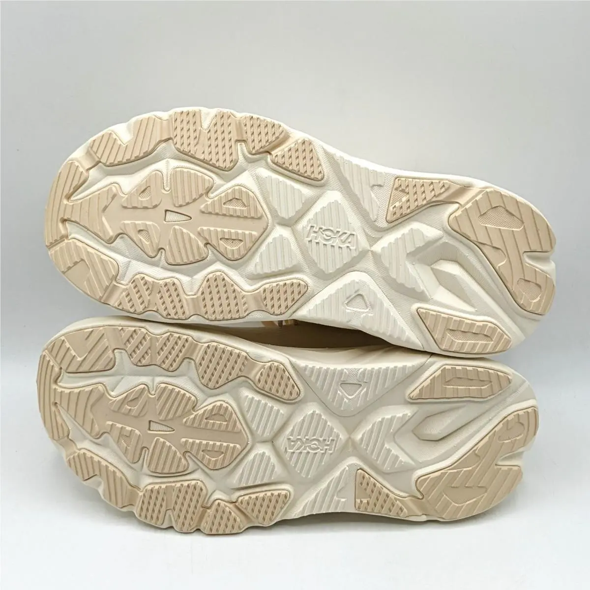 Hoka shoes - HOKA One One Arahi 8 - 1168691/ BHLB - Beige 13