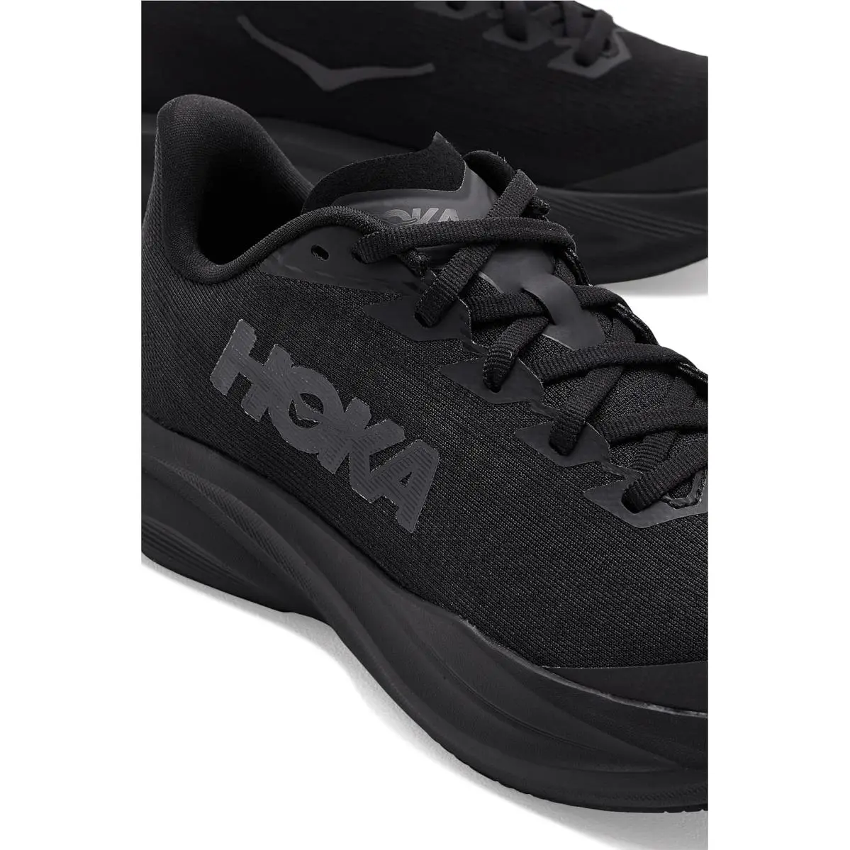 Hoka shoes - Black/Black 4