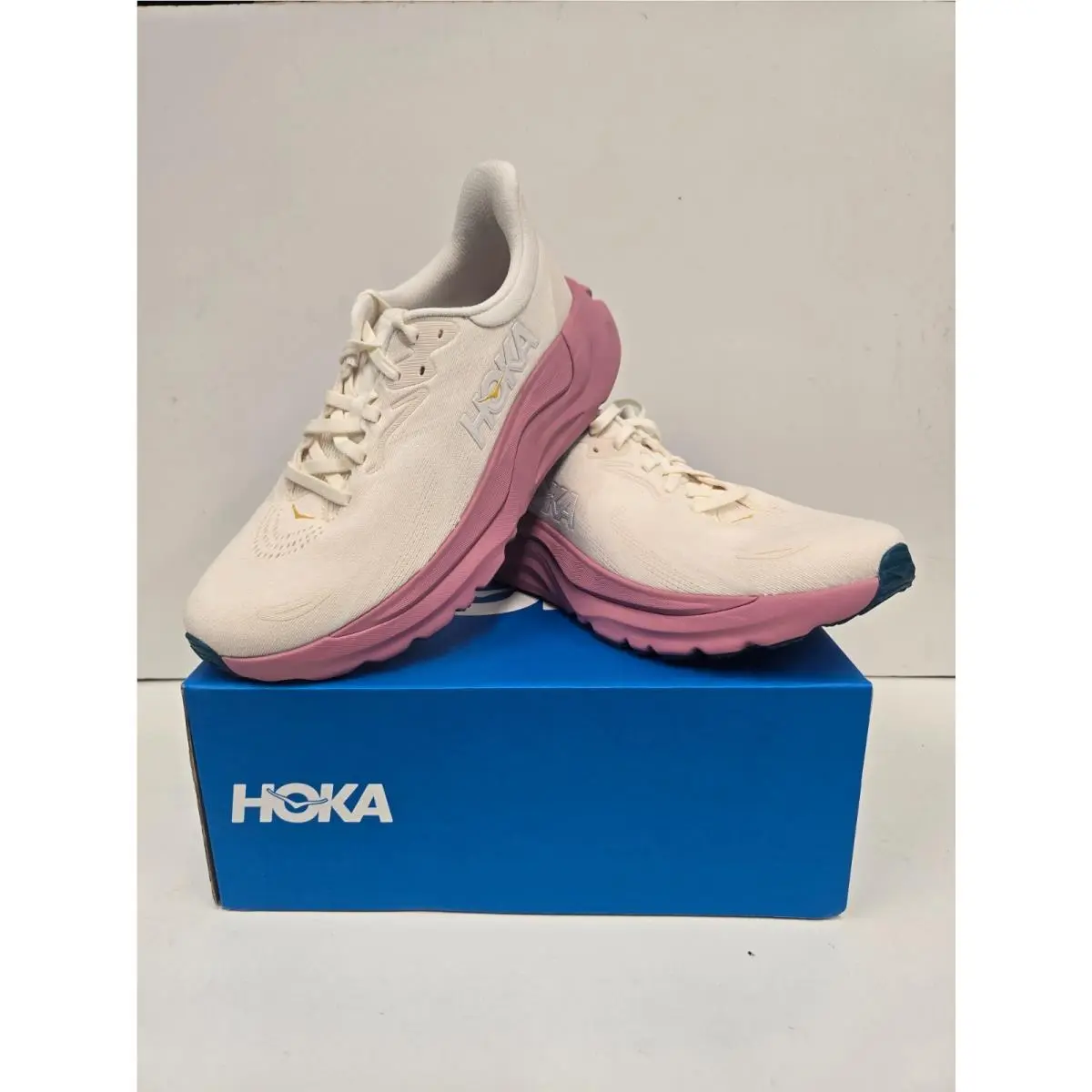 Hoka shoes - Arahi 8 - Arahi - Black/White BWHT 69
