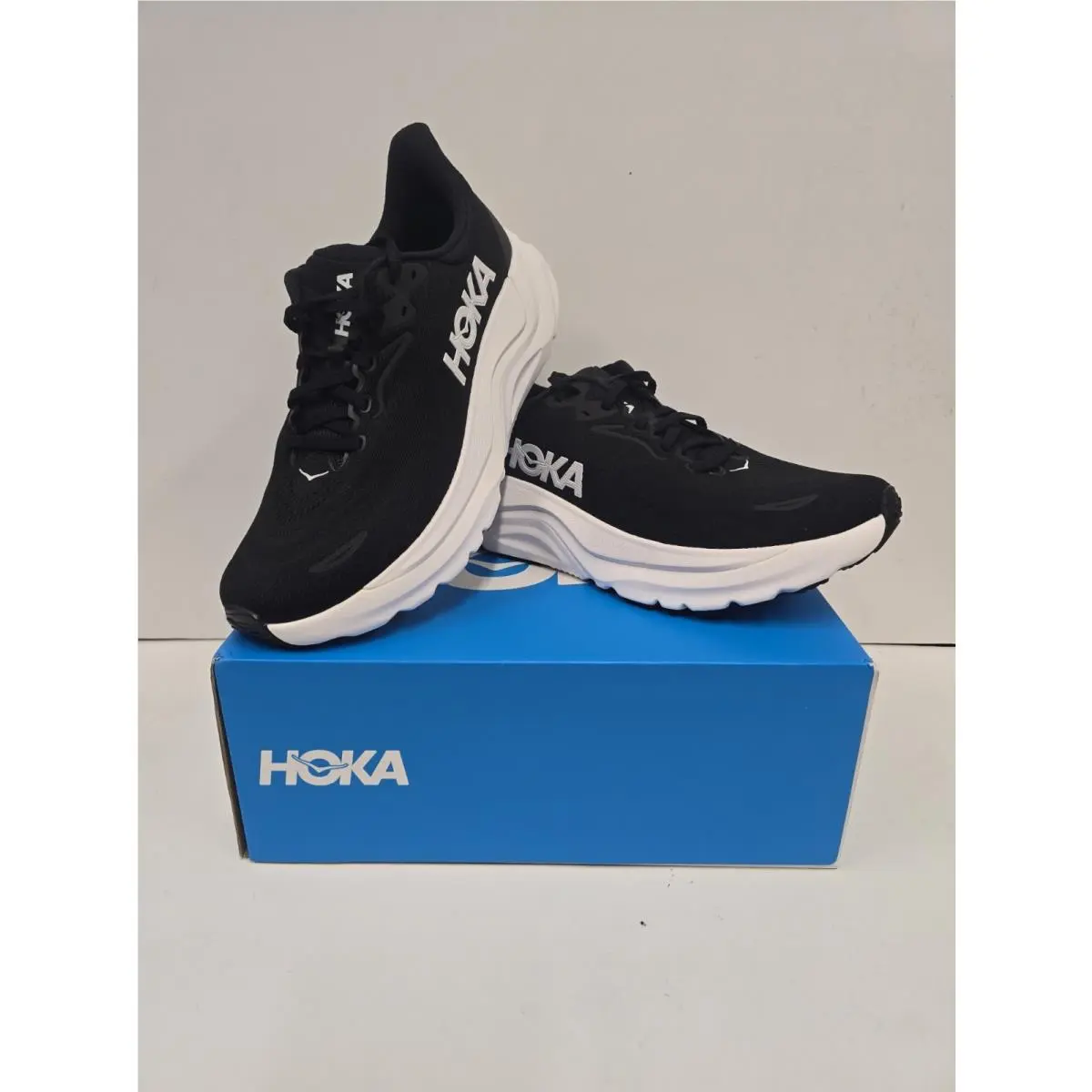 Hoka shoes - Arahi 8 - Arahi - Black/White BWHT 6