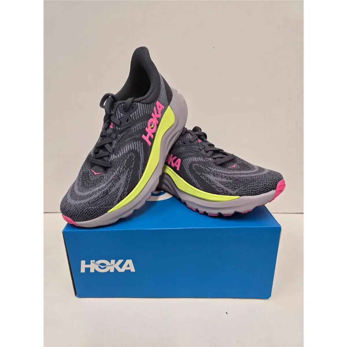 Hoka shoes - Arahi 8 - Arahi - Black/White BWHT 27