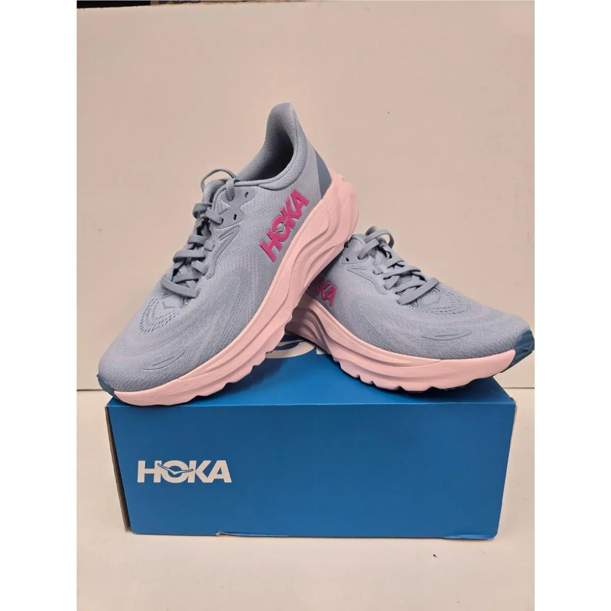 Hoka shoes - Arahi 8 - Arahi - Black/White BWHT 76