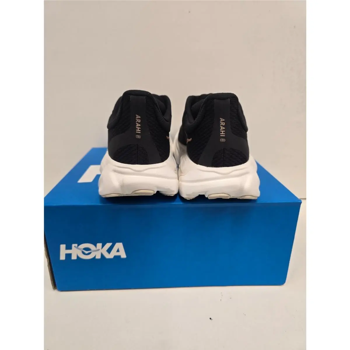 Hoka shoes - Arahi 8 - Arahi - Black/White BWHT 33