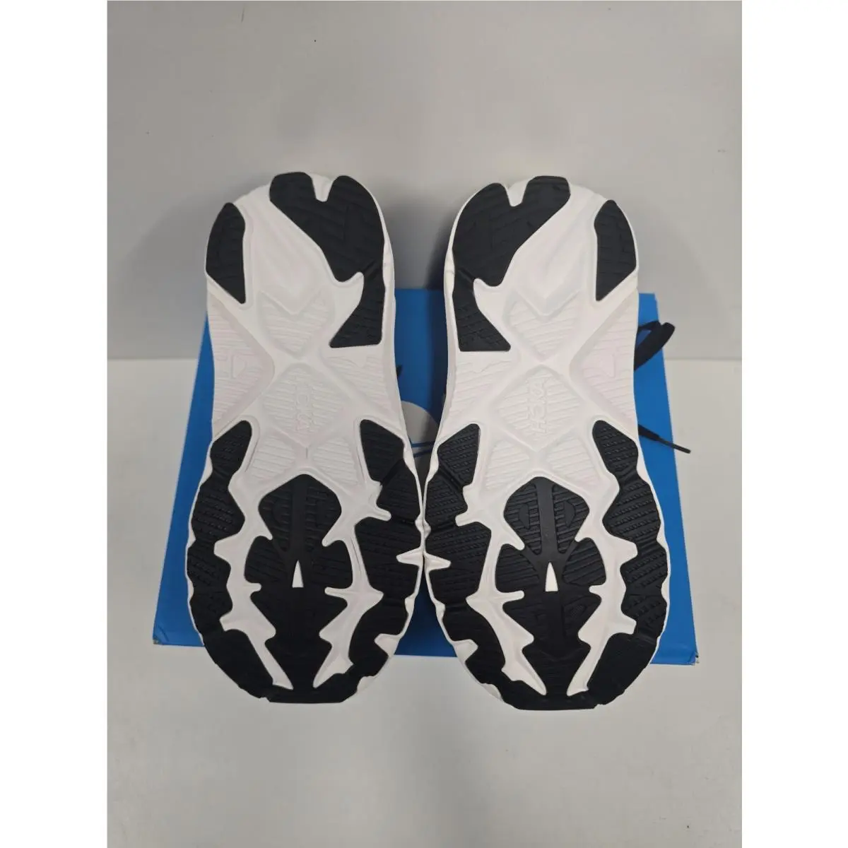 Hoka shoes - Arahi 8 - Arahi - Black/White BWHT 9