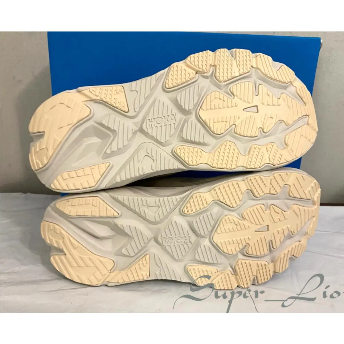 Hoka shoes - Hoka One One Arahi - One One Arahi - Grout / Putty 6