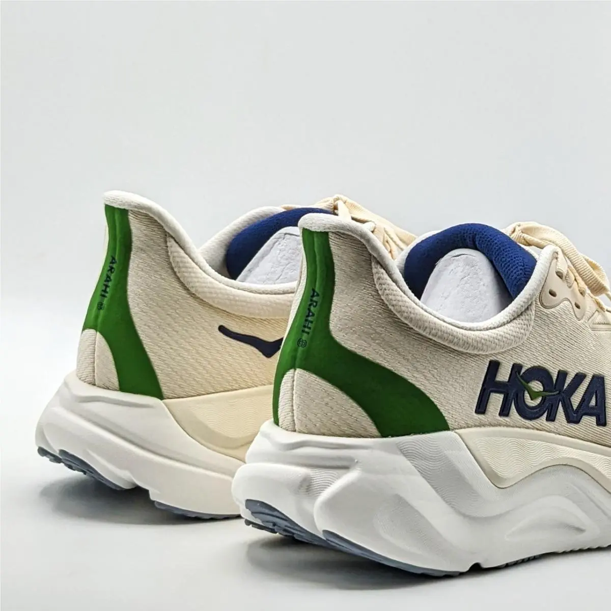 Hoka shoes - HOKA One One Arahi 8 - 1168690/ ALBST - Beige 11
