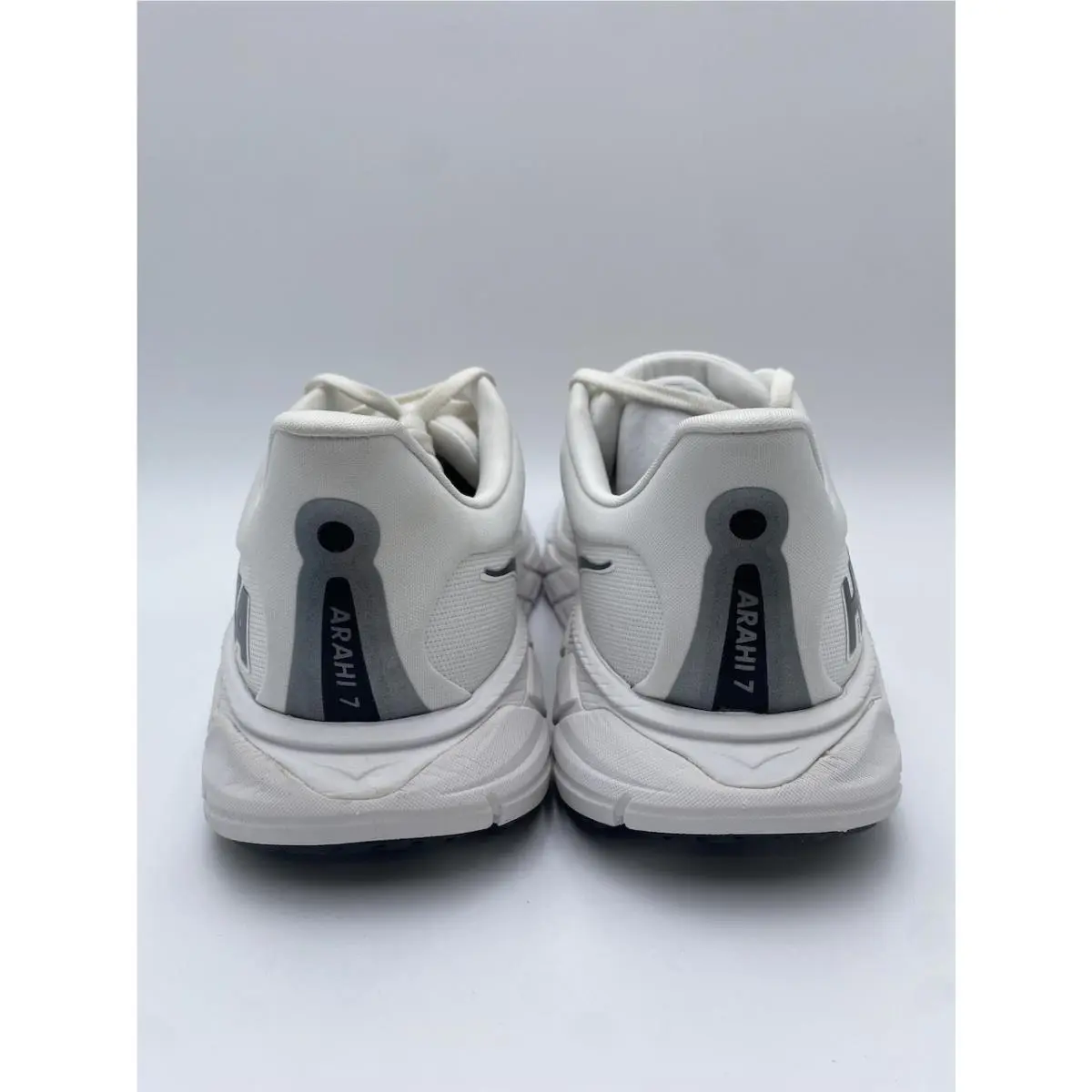 Hoka shoes - Hoka One One Arahi 7 - White 5