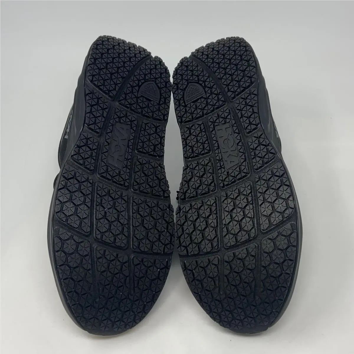 Hoka shoes - Black (UPC: 198605500640) 4