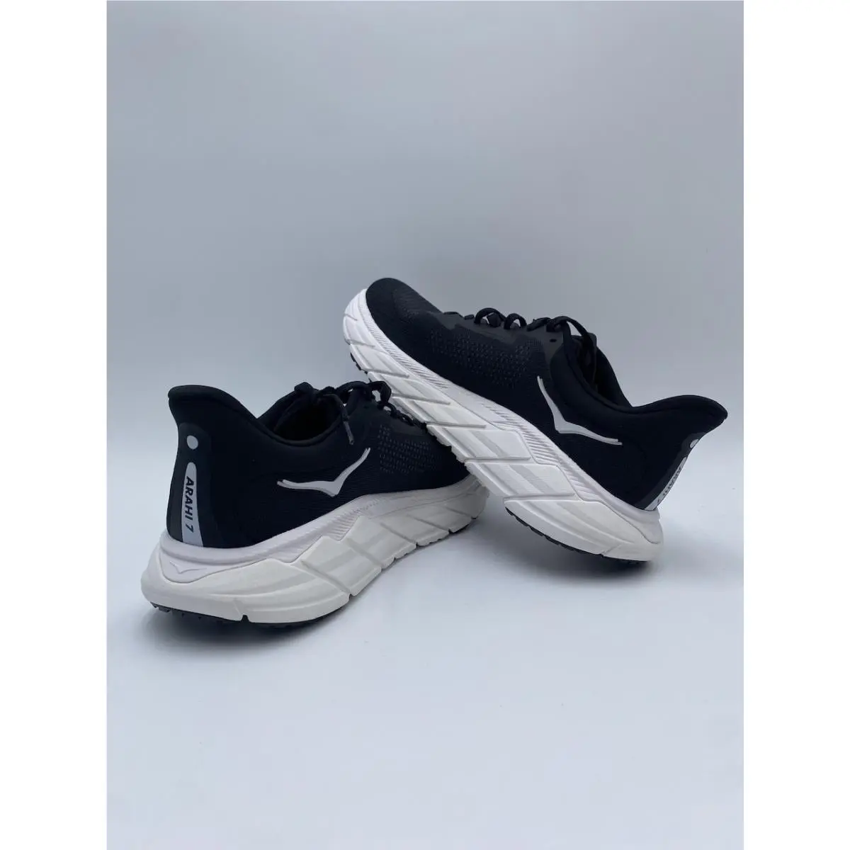 Hoka shoes - Hoka One One Arahi 7 - Black 6