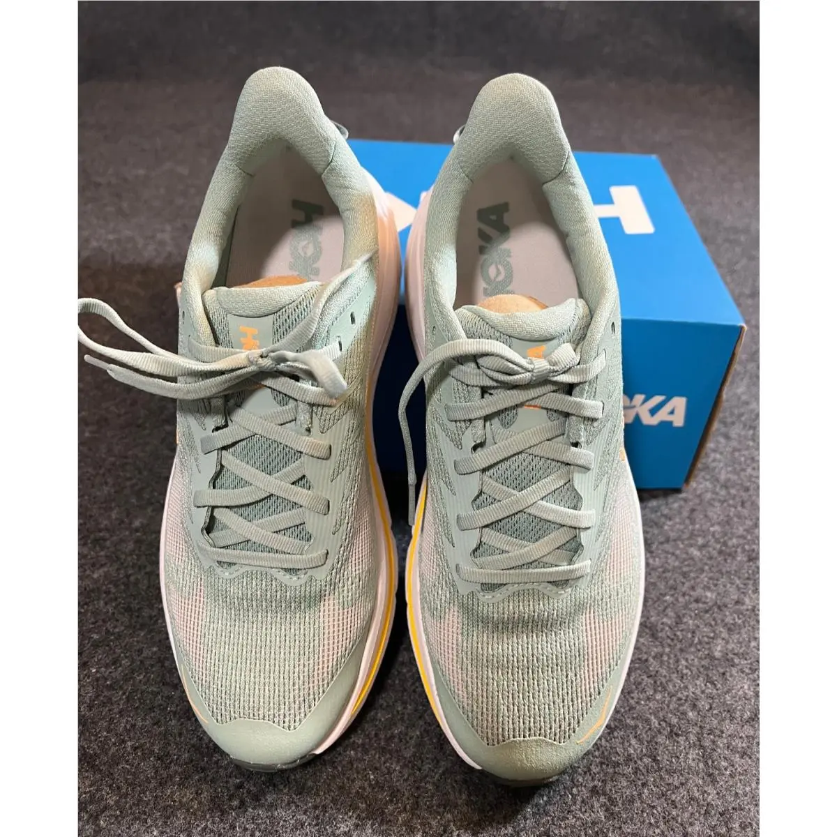 Hoka shoes - JADE 6