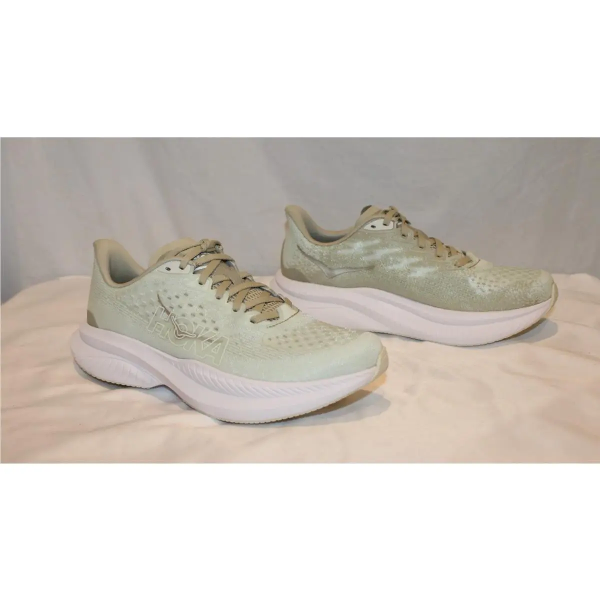 Hoka shoes - Green 3