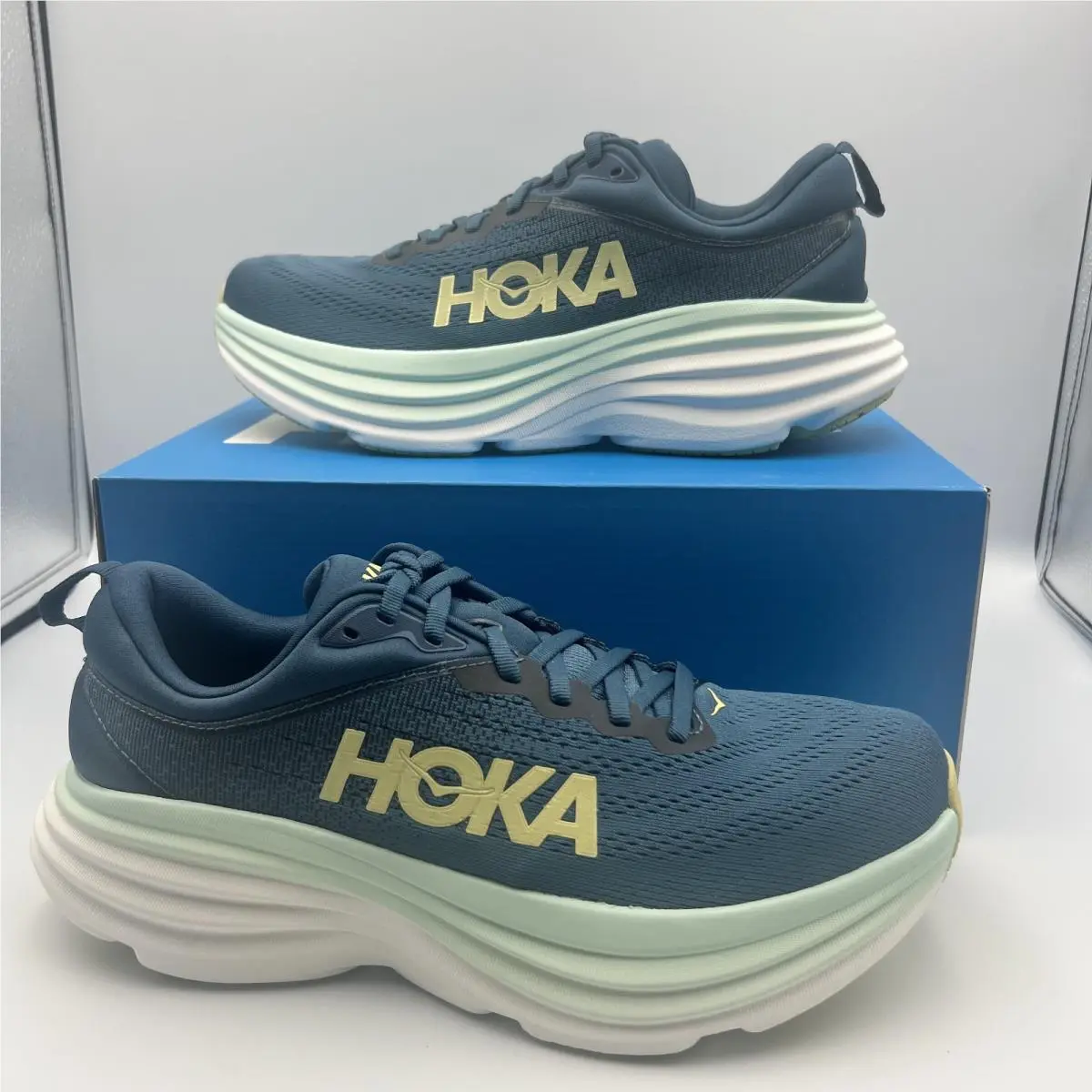 Hoka shoes - Hoka One One Bondi 8 - 1123202-mobs - Blue 0