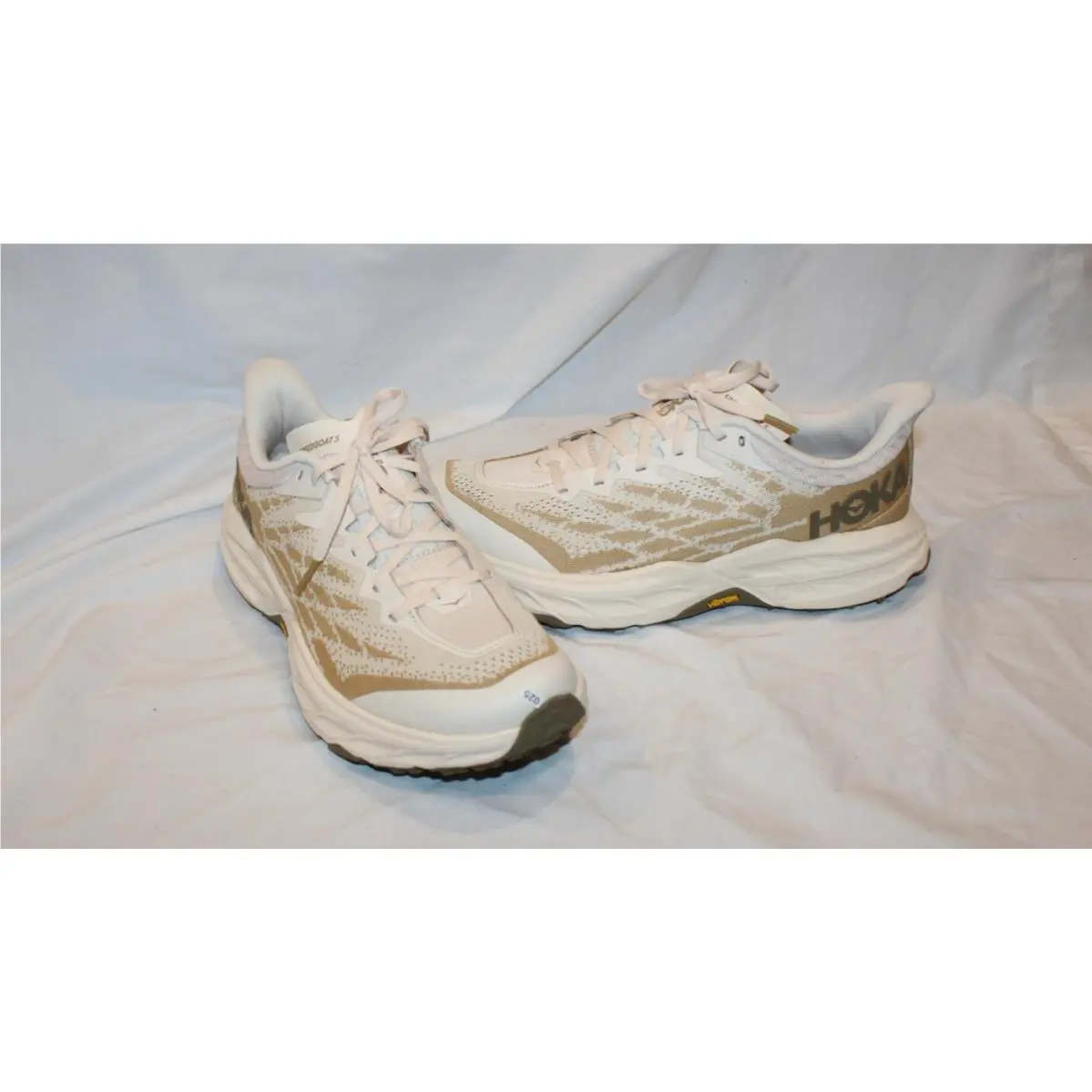 Hoka shoes - Beige 2