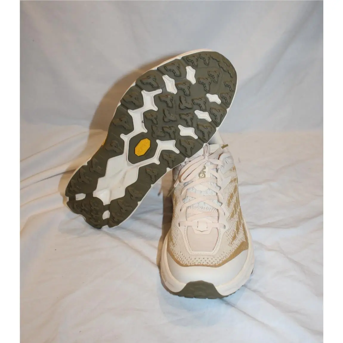 Hoka shoes - Beige 4