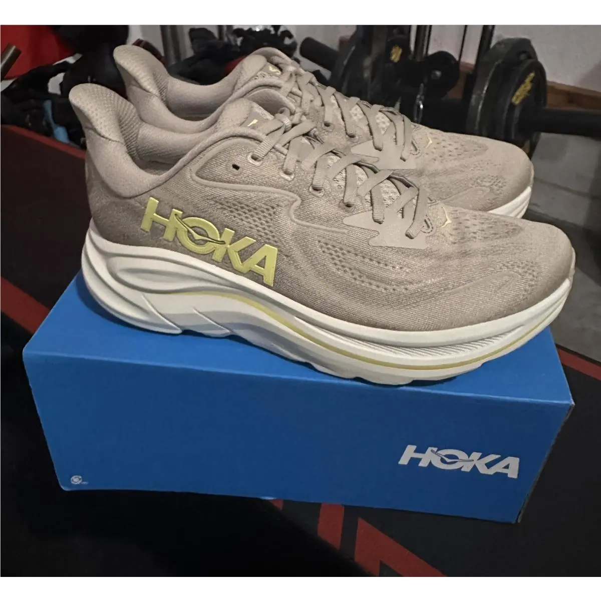 Hoka shoes - Hoka One One HOKA Clifton 10 - 1162030-RNN - Beige 4
