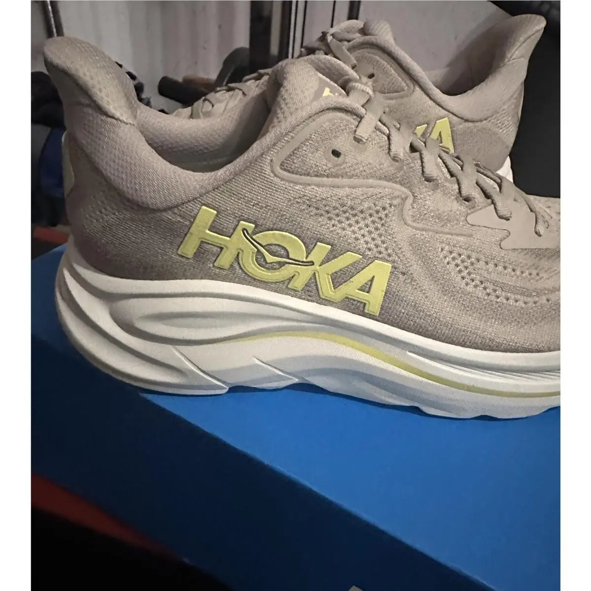 Hoka shoes - Hoka One One HOKA Clifton 10 - 1162030-RNN - Beige 5