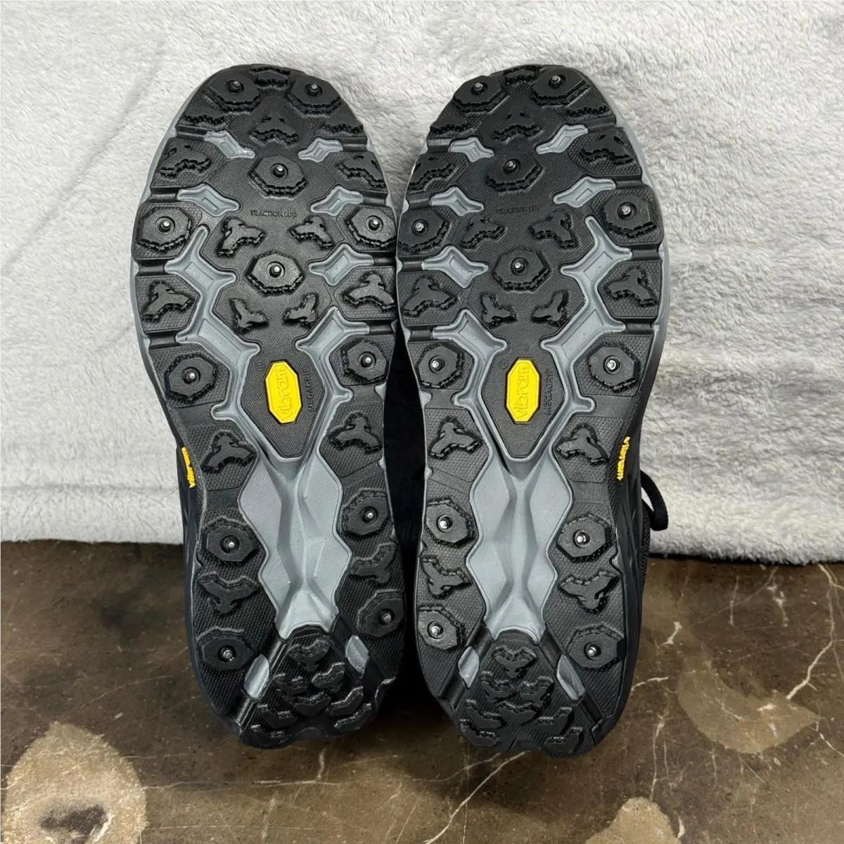 Hoka shoes - Speedgoat 5 GTX Spike - Speedgoat GTX Spike - Black 2